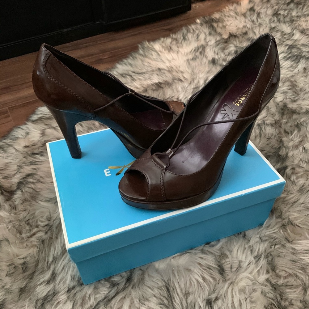 Brown pumps